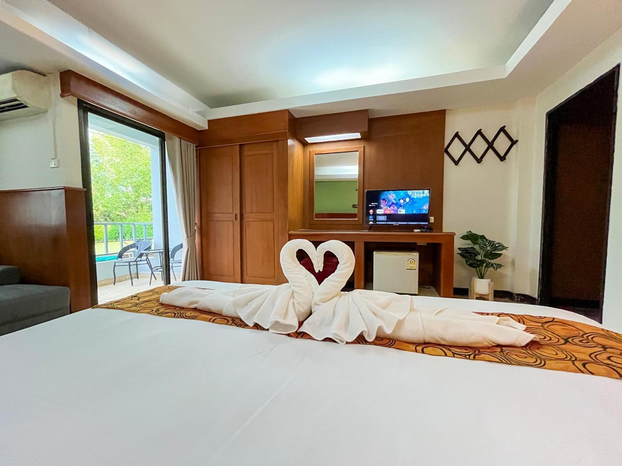 The Atnal Lanta Budget And Eco Friendly Hotel In 란타섬 외부 사진