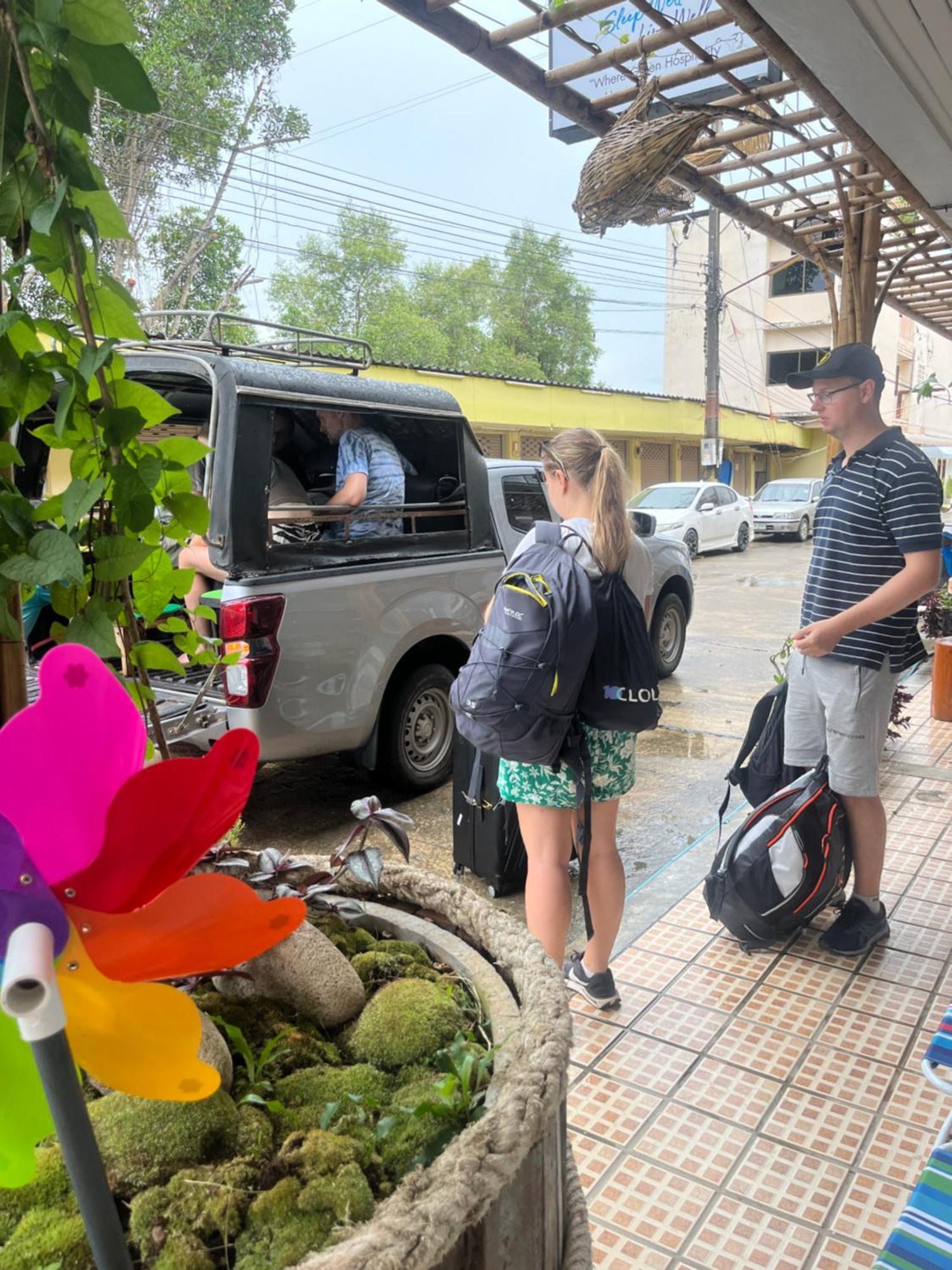 The Atnal Lanta Budget And Eco Friendly Hotel In 란타섬 외부 사진