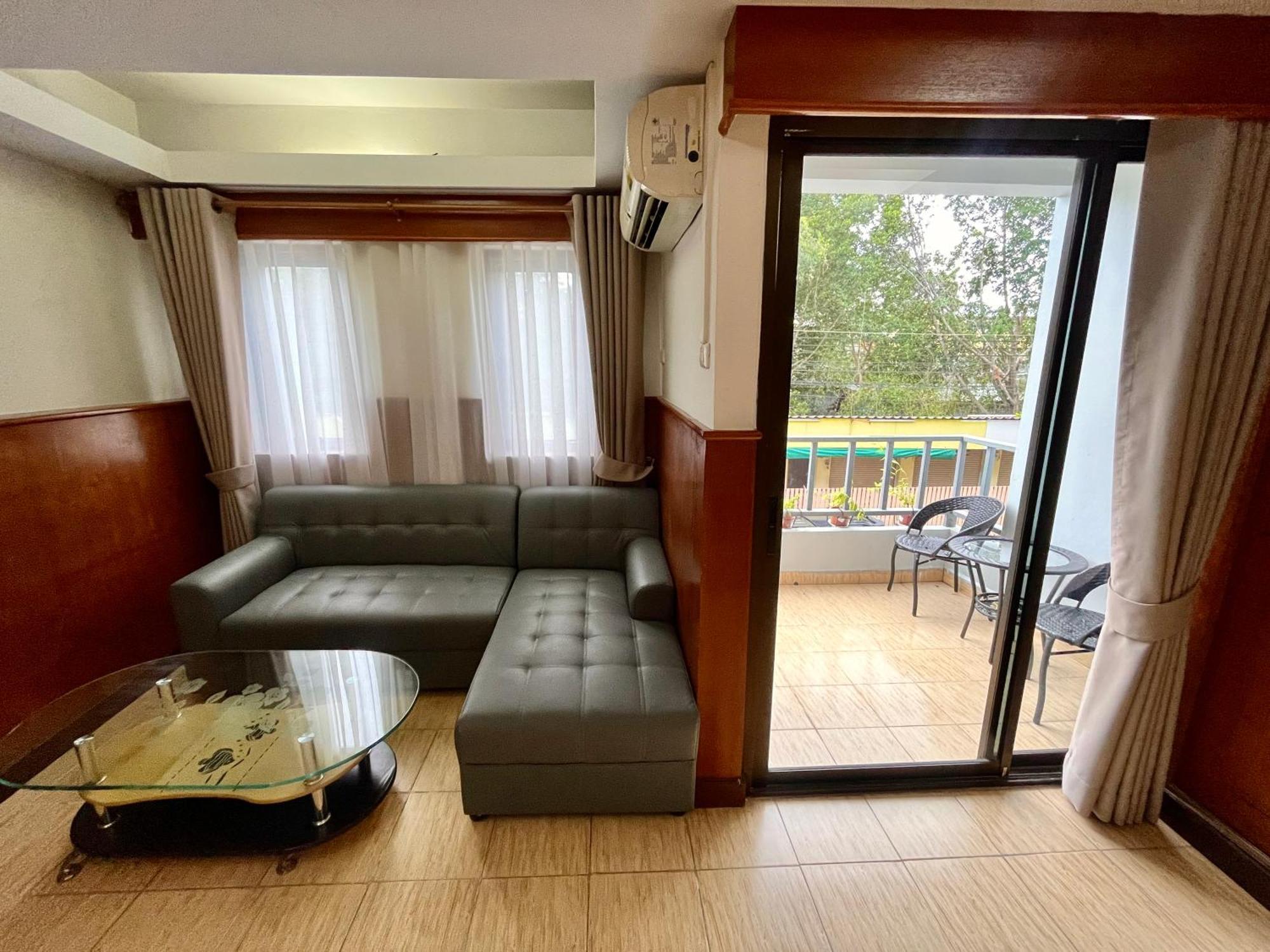 The Atnal Lanta Budget And Eco Friendly Hotel In 란타섬 외부 사진